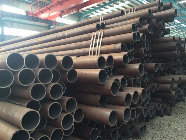 通辽化肥设备用高压无缝钢管