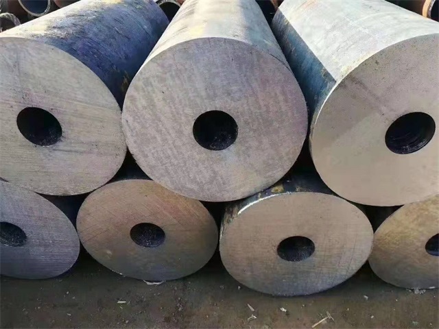 通辽35crmo厚壁无缝钢管