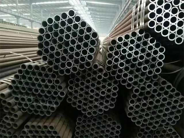 通辽20#石油裂化用无缝钢管